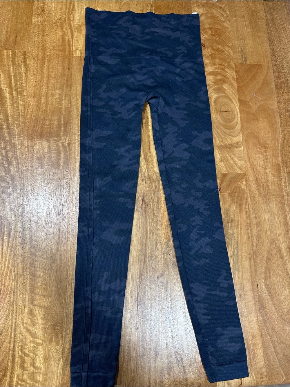 SPANX Black Camo High Rise Compression Leggings Women’s S/P Small Petite